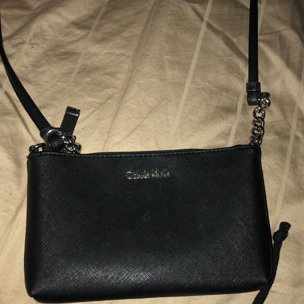 CALVIN KLEIN CROSSBODY PURSE